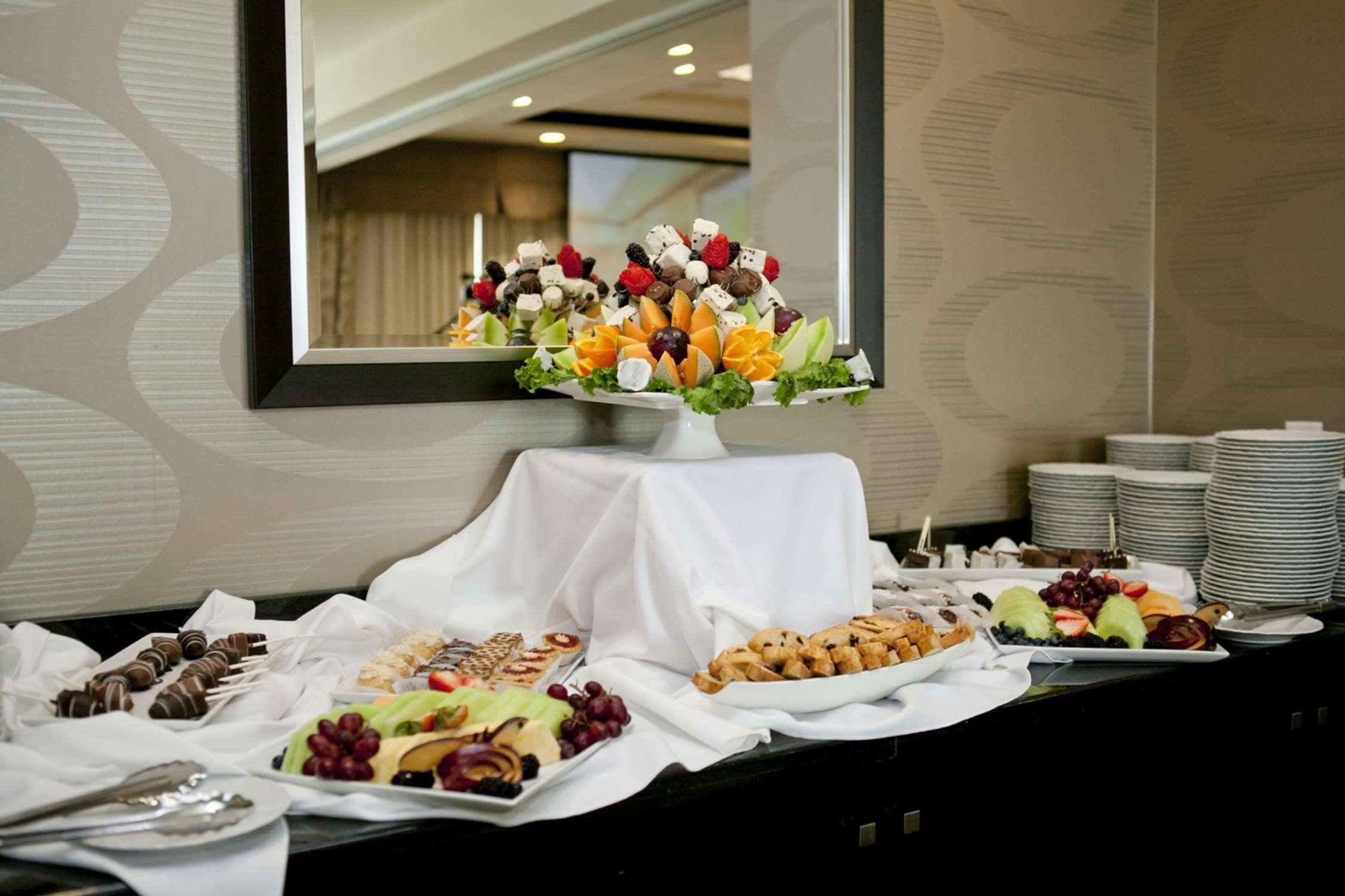 Hilton Garden Inn Toronto/Brampton Étterem fotó